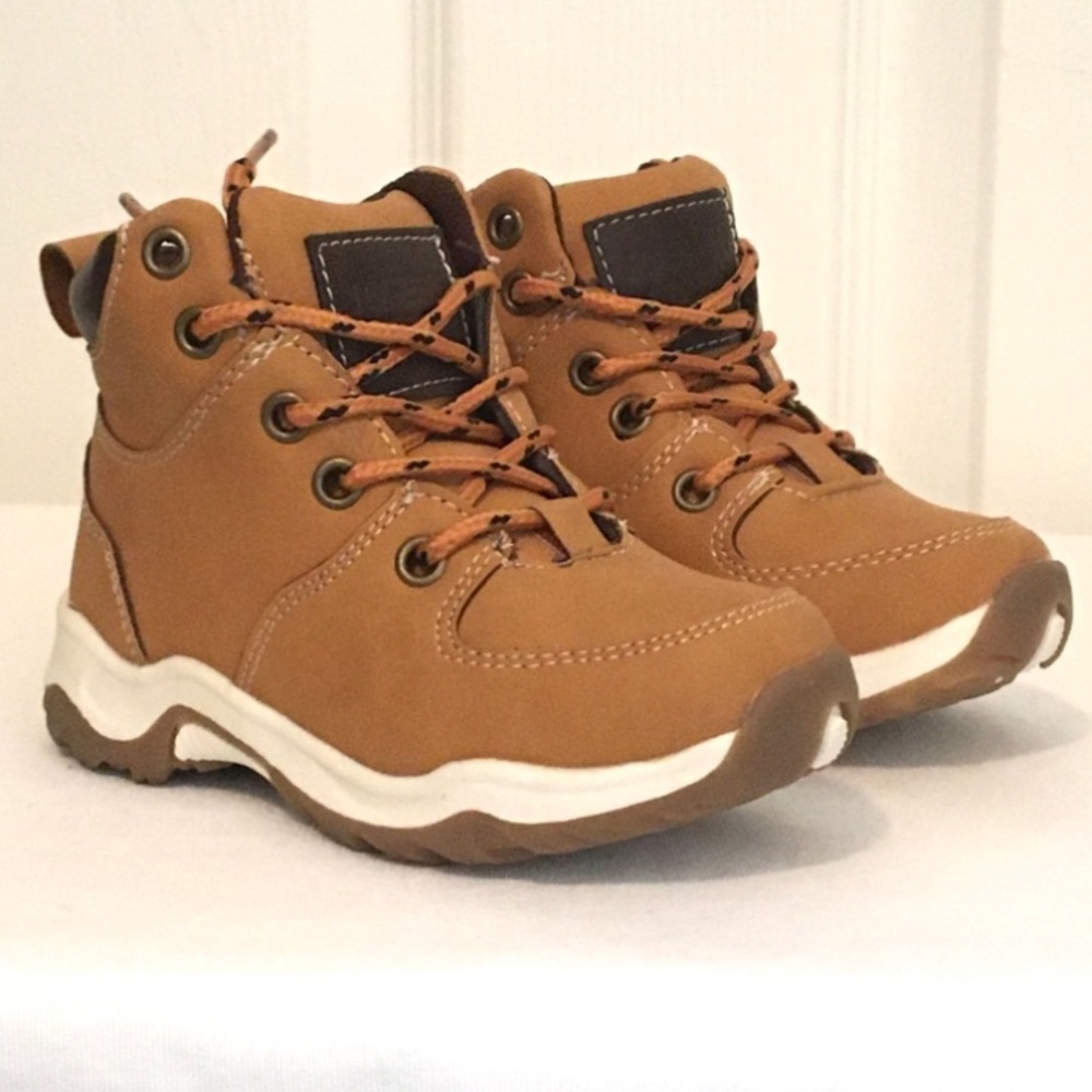 JOSEPH ALLEN Tan Baby Boots